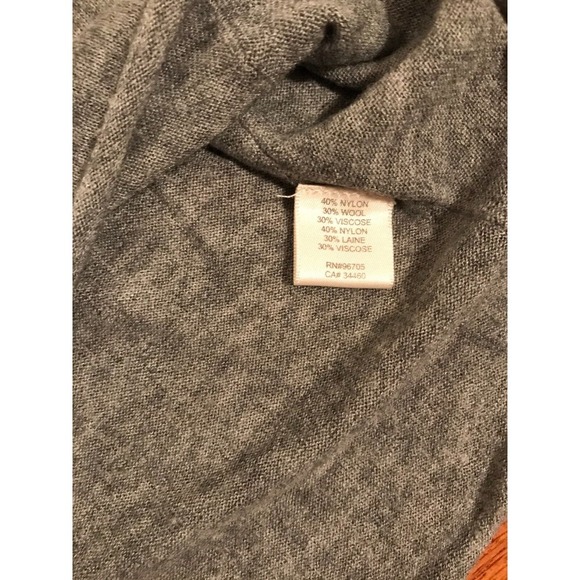 Rebecca Taylor Gray Pullover Sweater with Cut-Out Shoulders - Size Medium - Picture 8 of 9